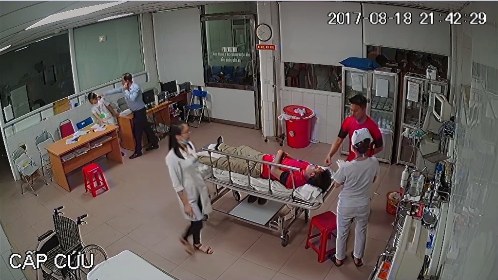 nhin lai mot nam day nhung loi nhip cua nganh y te
