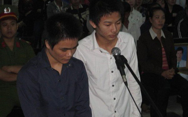 2 nam thanh niên giết tài xế taxi cướp tài sản vì chơi game