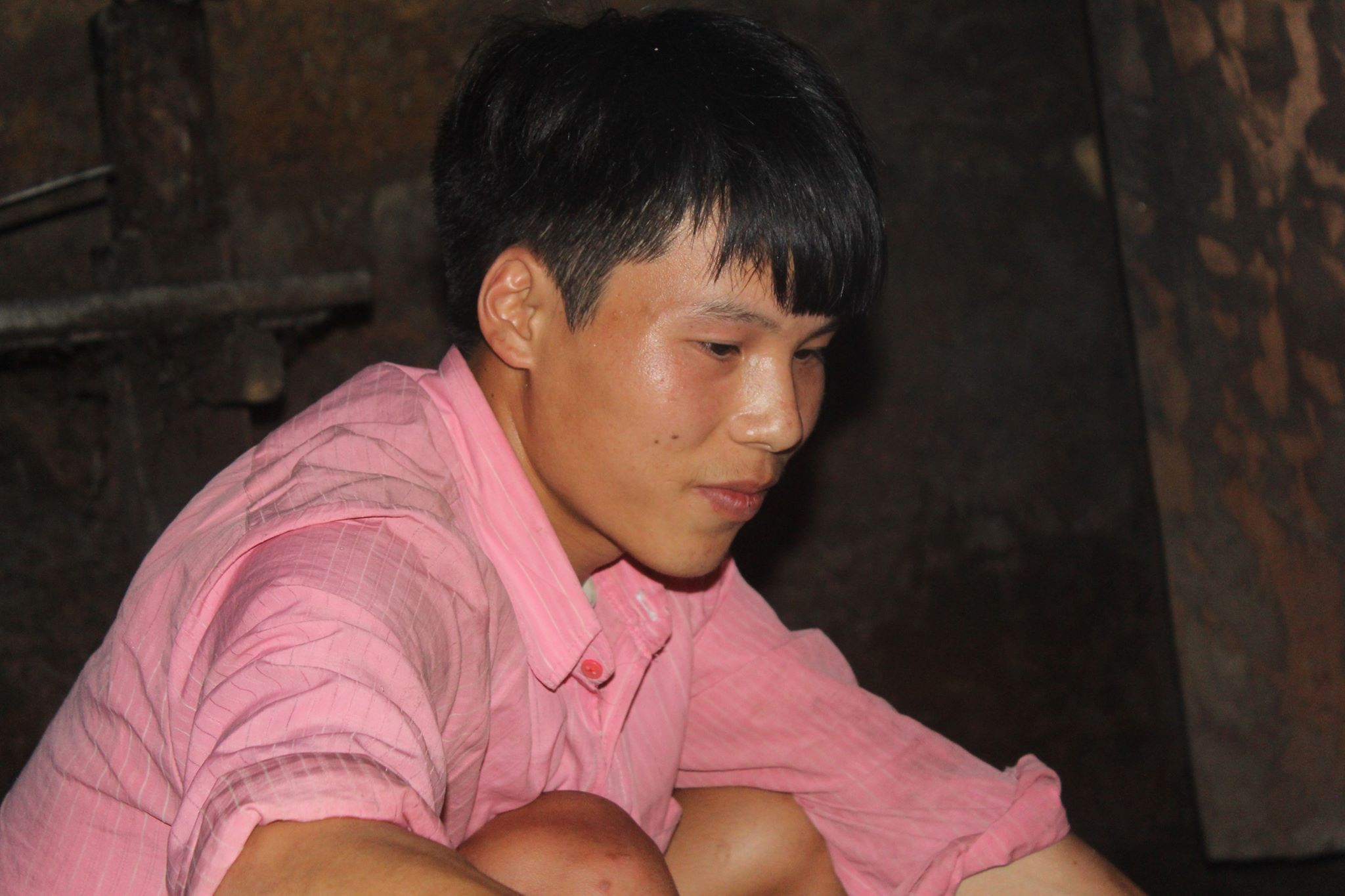 chuyen-tinh-lan-dan-cua-chang-trai-khong-the-mac-quan-tai-ha-giang