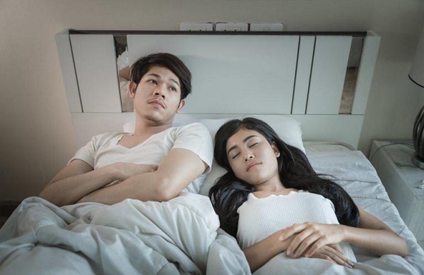 Bao nhiêu tuổi các quý ông mới cần đến “trợ thủ” hỗ trợ chuyện chăn gối?