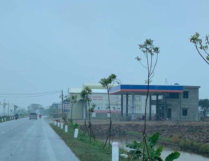Huyện Hải Hậu - Nam Định: Cơ quan chức năng ở đâu khi để doanh nghiệp tự ý xây dựng cây xăng? Huyện Hải Hậu - Nam Định: Cơ quan chức năng ở đâu khi để doanh nghiệp tự ý xây dựng cây xăng?