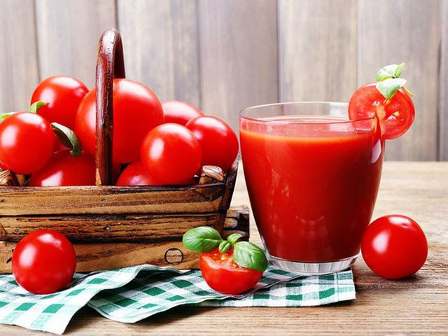 Bà bầu ăn cà chua sống tốt không Bà bầu ăn cà chua sống tốt không