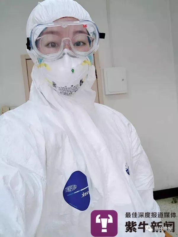 Cảm động nữ y tá không ăn uống, nhịn vệ sinh làm việc suốt 12 tiếng cứu bệnh nhân nhiễm virus coron