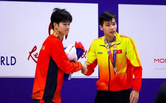 Hé lộ lý do ‘Thần đồng bơi lội’ Nguyễn Hữu Kim Sơn bị đình học khi tham gia SEA Games 30