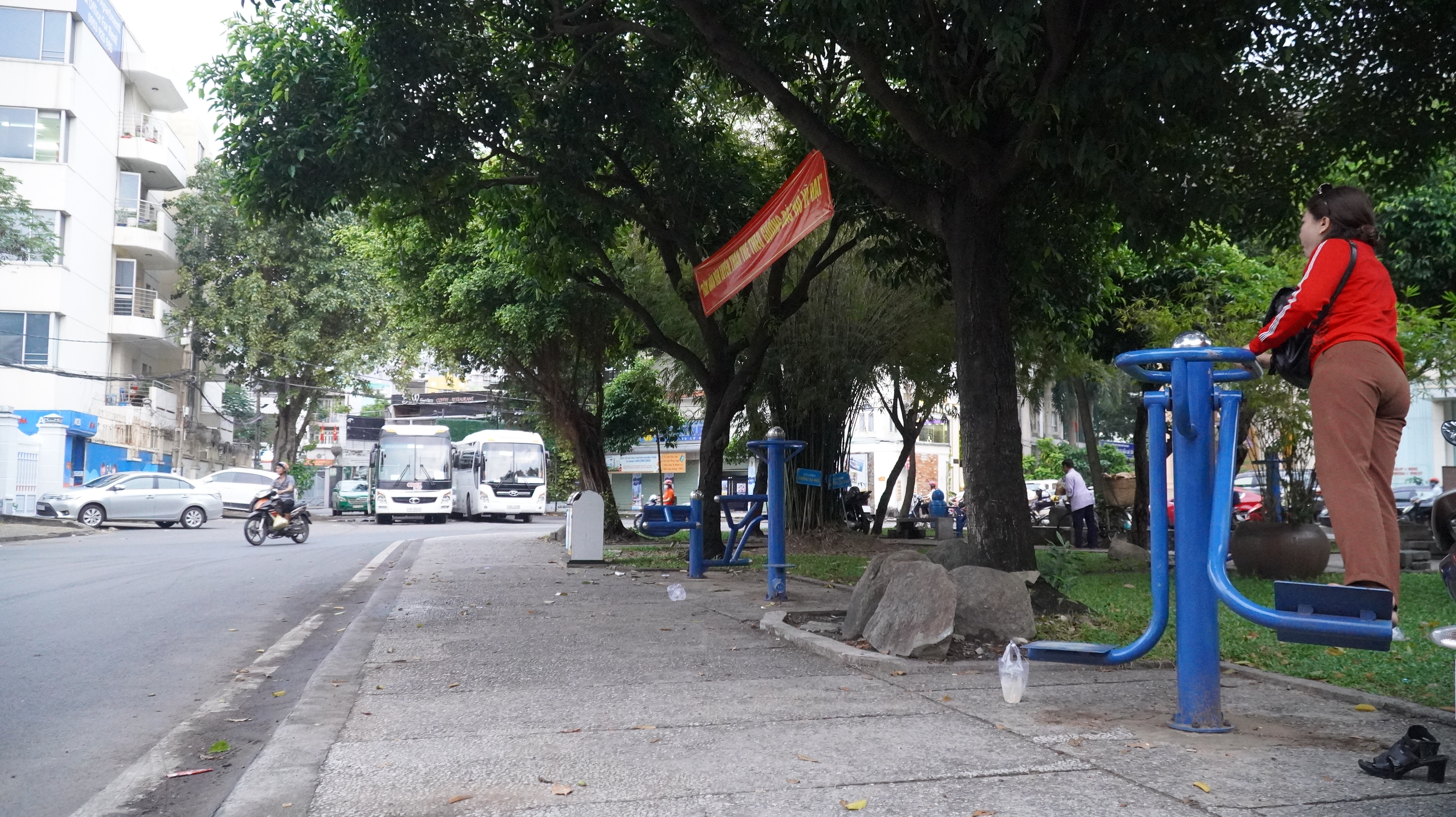 Hơn 30 tình nguyện viên nhí chung tay dọn sạch vệ sinh khu vực quận Bình Tân