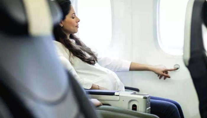 Mang thai tháng thứ 3 có được đi máy bay không Mang thai tháng thứ 3 có được đi máy bay không
