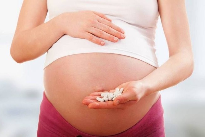 Mang thai tháng thứ 3 có được uống thuốc sắt không, cách lựa chọn viên thuốc sắt cho bà bầu Mang thai tháng thứ 3 có được uống thuốc sắt không, cách lựa chọn viên thuốc sắt cho bà bầu