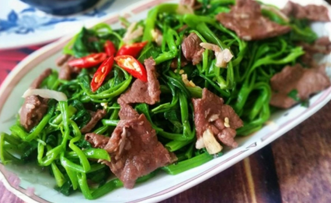 Mang thai tháng thứ ba có được ăn thịt trâu không, có gây ngộ độc không?