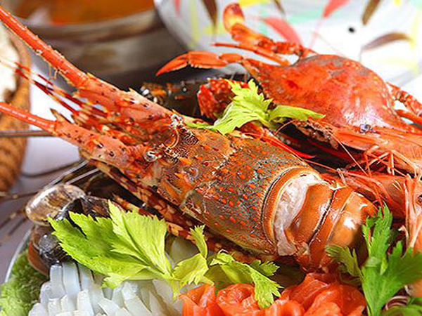 Mới bấm lỗ tai nên kiêng ăn gì?