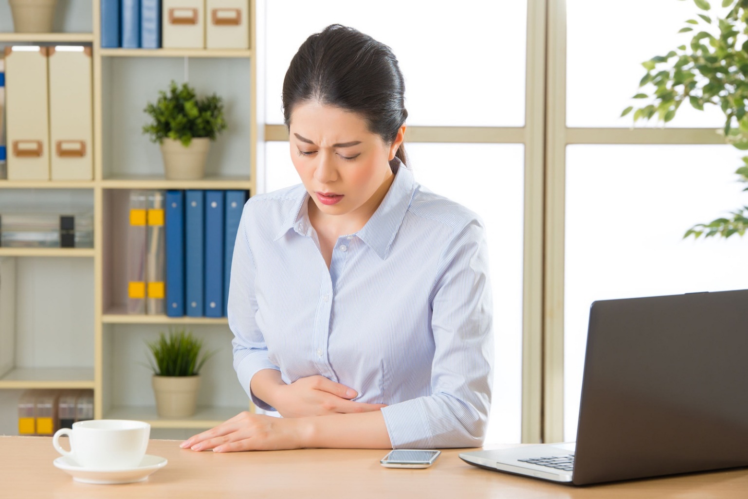 Nhận diện triệu chứng cùa đau dạ dày cấp, bạn thể chủ quan