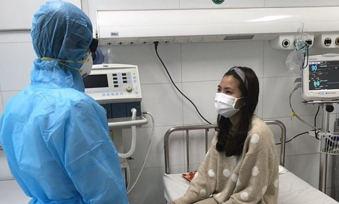 Nữ bệnh nhân trở về từ Vũ Hán kể lại 10 ngày sống cùng virus corona Nữ bệnh nhân trở về từ Vũ Hán kể lại 10 ngày sống cùng virus corona