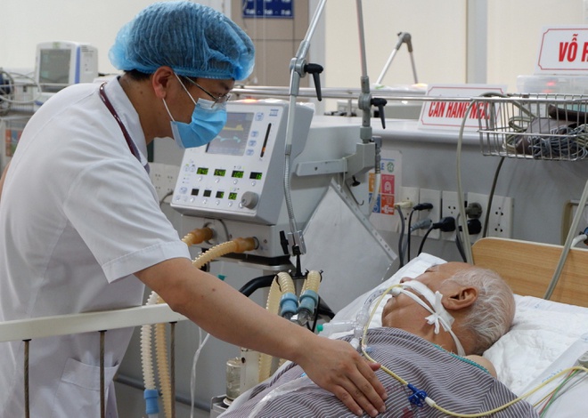 Bệnh nhân ngộ độc Pate Minh Chay 70 tuổi ở Hà Nội tử vong