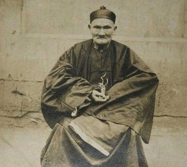Người đàn ông lấy 23 vợ và có 108 người con, sống thọ 256 tuổi nhờ tuân thủ 9 chữ vàng Người đàn ông lấy 23 vợ và có 108 người con, sống thọ 256 tuổi nhờ tuân thủ 9 chữ vàng