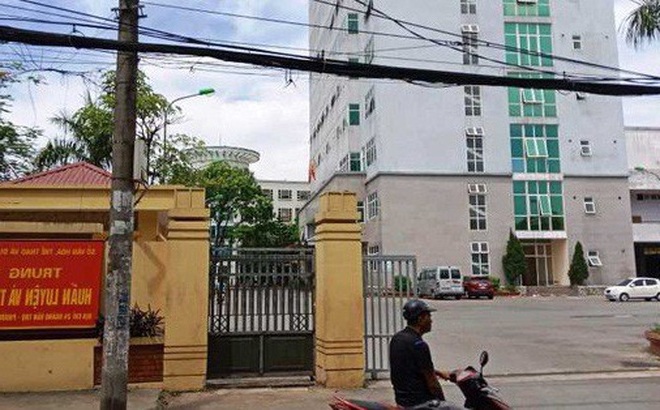 bat-tam-giam-chu-tich-lien-doan-bong-da-thanh-hoa-trung-tam-hl-thtt-tinh-Thanh-Hoa bat-tam-giam-chu-tich-lien-doan-bong-da-thanh-hoa-trung-tam-hl-thtt-tinh-Thanh-Hoa