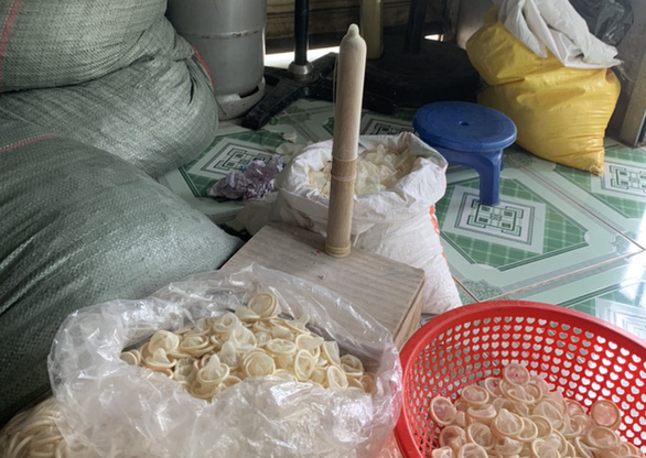 Cách phân biệt bao cao su tái chế và hàng chính hãng Cách phân biệt bao cao su tái chế và hàng chính hãng