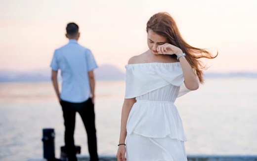 Chia tay vì người yêu đòi quà trung thu