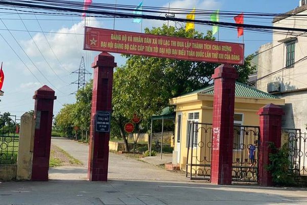 Chủ tịch HĐND xã ở Thái Bình bị bắt quả tang đánh bạc Chủ tịch HĐND xã ở Thái Bình bị bắt quả tang đánh bạc