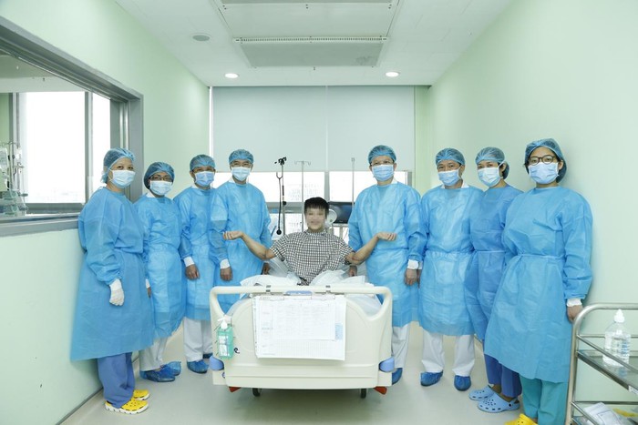 12 bàn mổ lấy và ghép tạng đồng thời cho 6 bệnh nhân