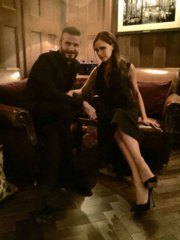 David và Victoria Beckham lộ tin nhiễm COVID-19