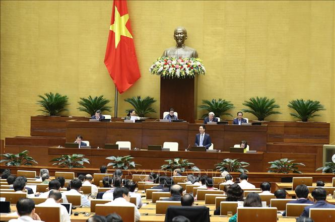 Quang cảnh phiên họp Quốc hội chiều ngày 8/11/2019. Ảnh: Dương Giang/TTXVN Hôm nay 11/11, Quốc hội biểu quyết một Nghị quyết, thảo luận hai dự án Luật