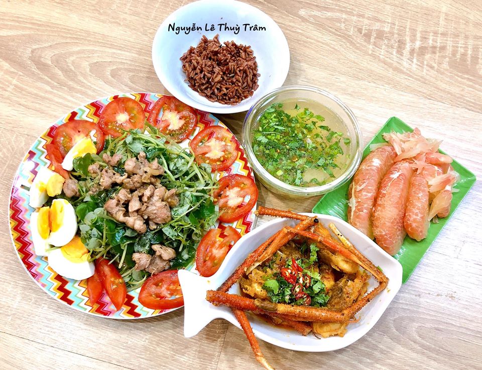 Girl xinh chia sẻ bí quyết giảm cân hiệu quả từ Eat Clean khiến chị em sôi sục