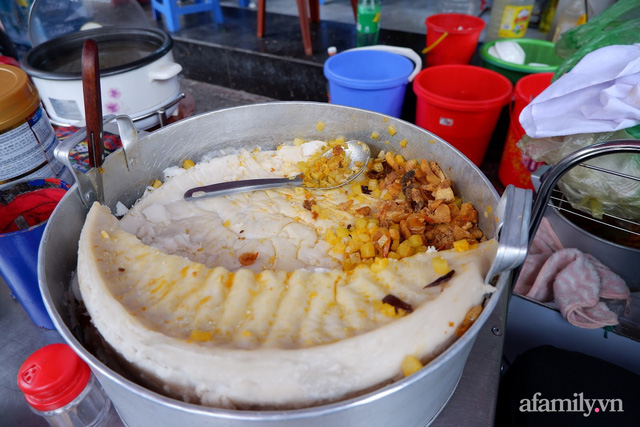Đến với khu thiên đường ẩm thực này bạn còn được khám phá nhiều món đặc sản hấp dẫn khác tại Hải Phòng - Nguồn afamily.vn