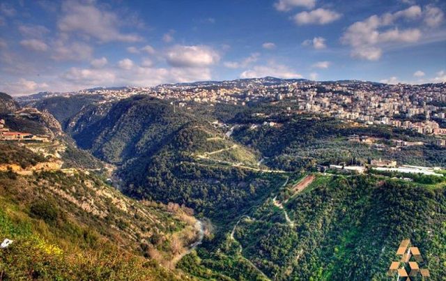 lebanon-o-dau-va-lebanon-co-giau-khong