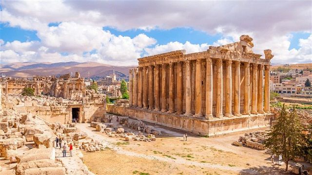 lebanon-o-dau-va-lebanon-co-giau-khong