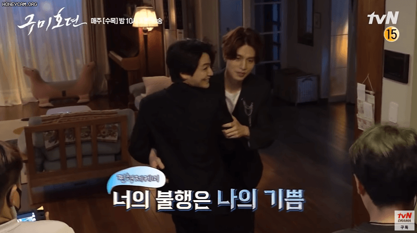 Lee Dong Wook - Kim Bum ở hậu trường "Bạn trai tôi là hồ ly"