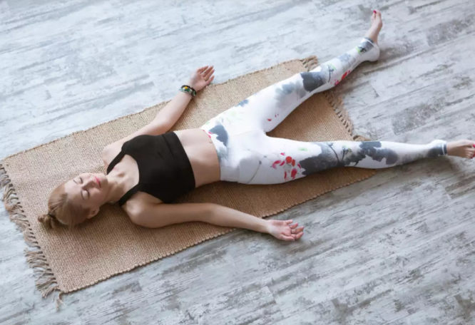 Mách bạn những bài tập yoga đơn giản vừa thon thả vóc dáng còn giúp cơ thể dẻo dai