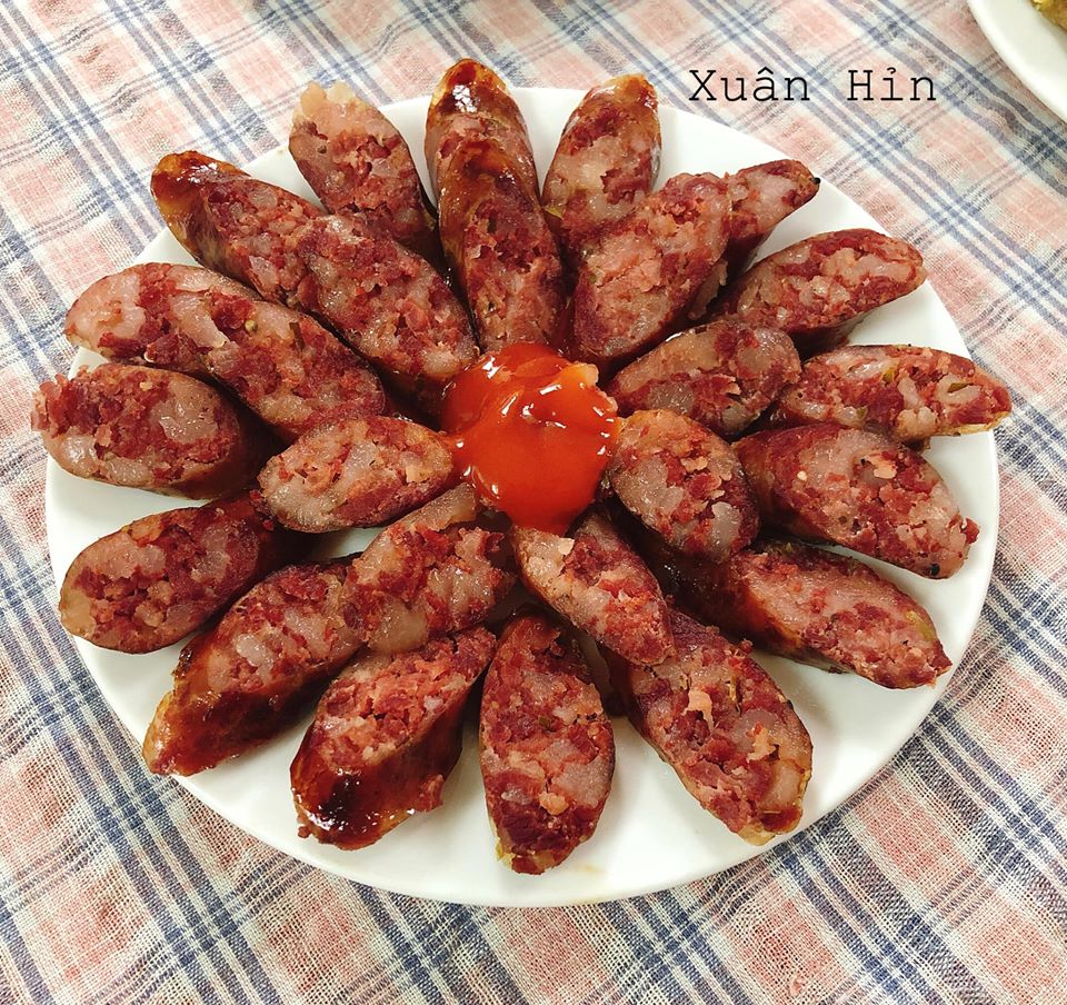 Mãn nhãn trước những mâm cỗ cúng rằm tháng Giêng được hội chị em chia sẻ rầm rộ