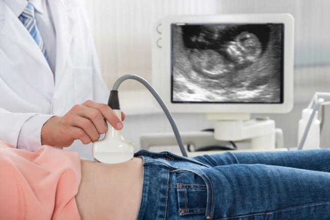 Siêu âm, sàng lọc trước sinh sớm để thai nhi và người mẹ được khỏe mạnh