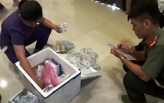 Chị em chịu chi cả trăm triệu nhưng 'đánh cược' nhan sắc và tính mạng cho cơ sở thẩm mỹ