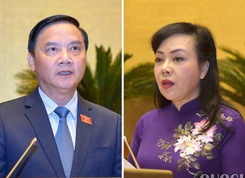 Chủ nhiệm Ủy ban Pháp luật Nguyễn Khắc Định và Bộ trưởng Bộ Y tế Nguyễn Thị Kim Tiến Chính thức chốt tuổi nghỉ hưu, miễn nhiệm Bộ trưởng Bộ Y tế Nguyễn Thị Kim Tiến
