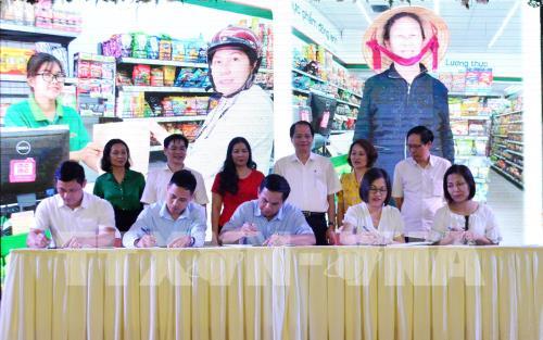 ha-noi-tien-toi-khong-su-dung-tui-nilon-vao-nam-2020-cac-doanh-nghiep-ky-cam-ket