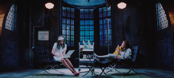 MV Lovesick Girls cắt bỏ cảnh nữ y tá Jennie