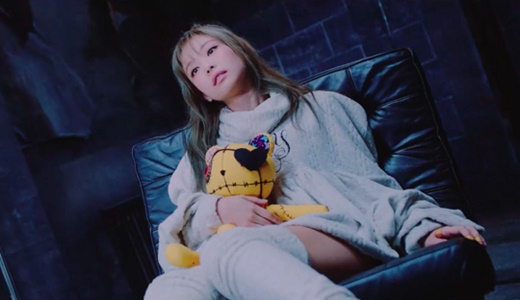 MV Lovesick Girls cắt bỏ cảnh nữ y tá Jennie