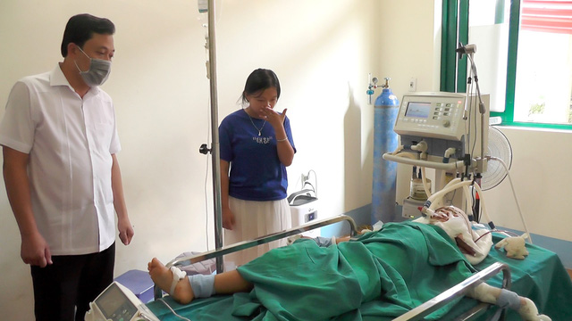 Nghi án 2 ông cháu bị sát hại tại nhà riêng ở Hà Giang Nghi án 2 ông cháu bị sát hại tại nhà riêng ở Hà Giang