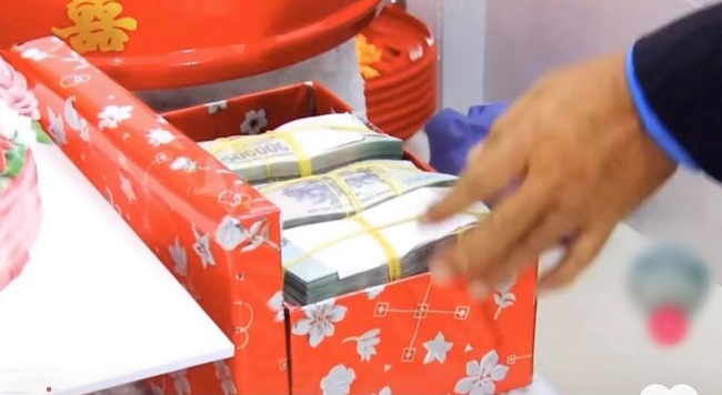 Nhà trai mang sính lễ toàn vàng gần 2 tỷ làm nhà gái bẽ mặt Nhà trai mang sính lễ toàn vàng gần 2 tỷ làm nhà gái bẽ mặt