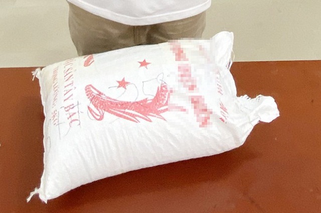 phat-hien-6-000-vien-ma-tuy-tong-hop-ben-trong-bao-gao-tam