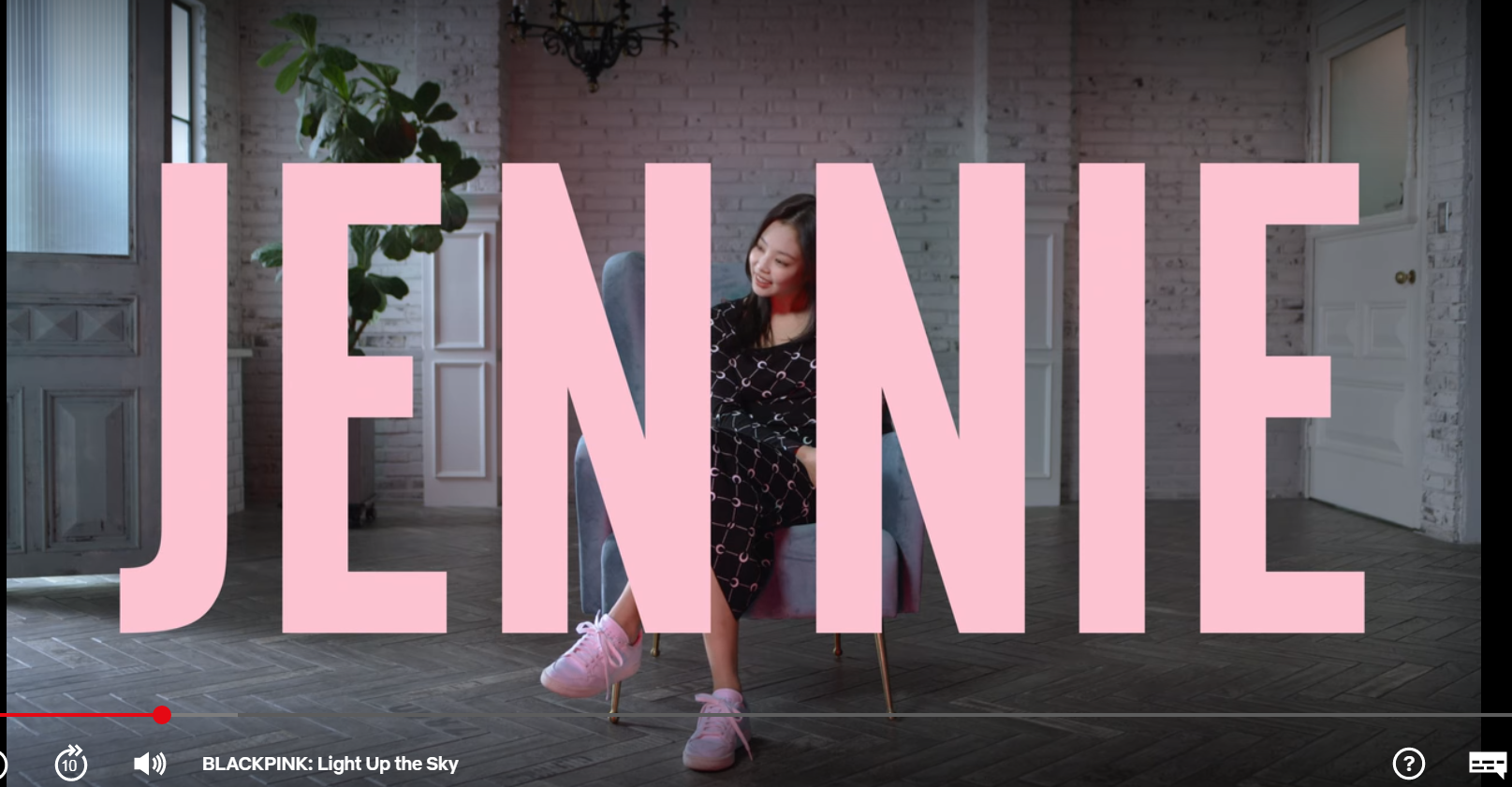 Review phim tài liệu "BLACKPINK: Light up the sky"