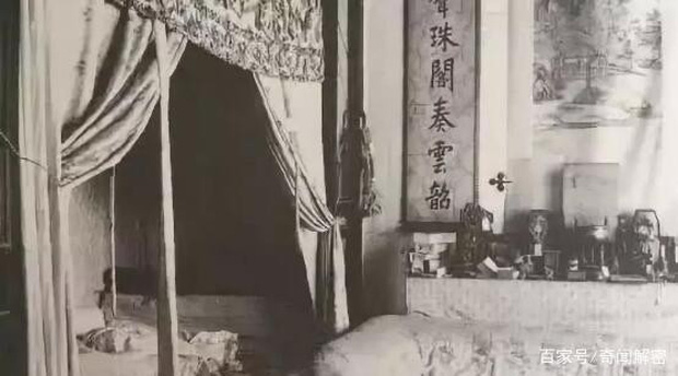 Bí mật tuổi trẻ phóng túng của vua Phổ Nghi đổi lấy một đời bất hạnh tuyệt tự tuyệt tôn