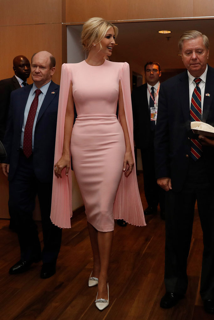 Phong cách thời trang sang trọng của Ivanka Trump