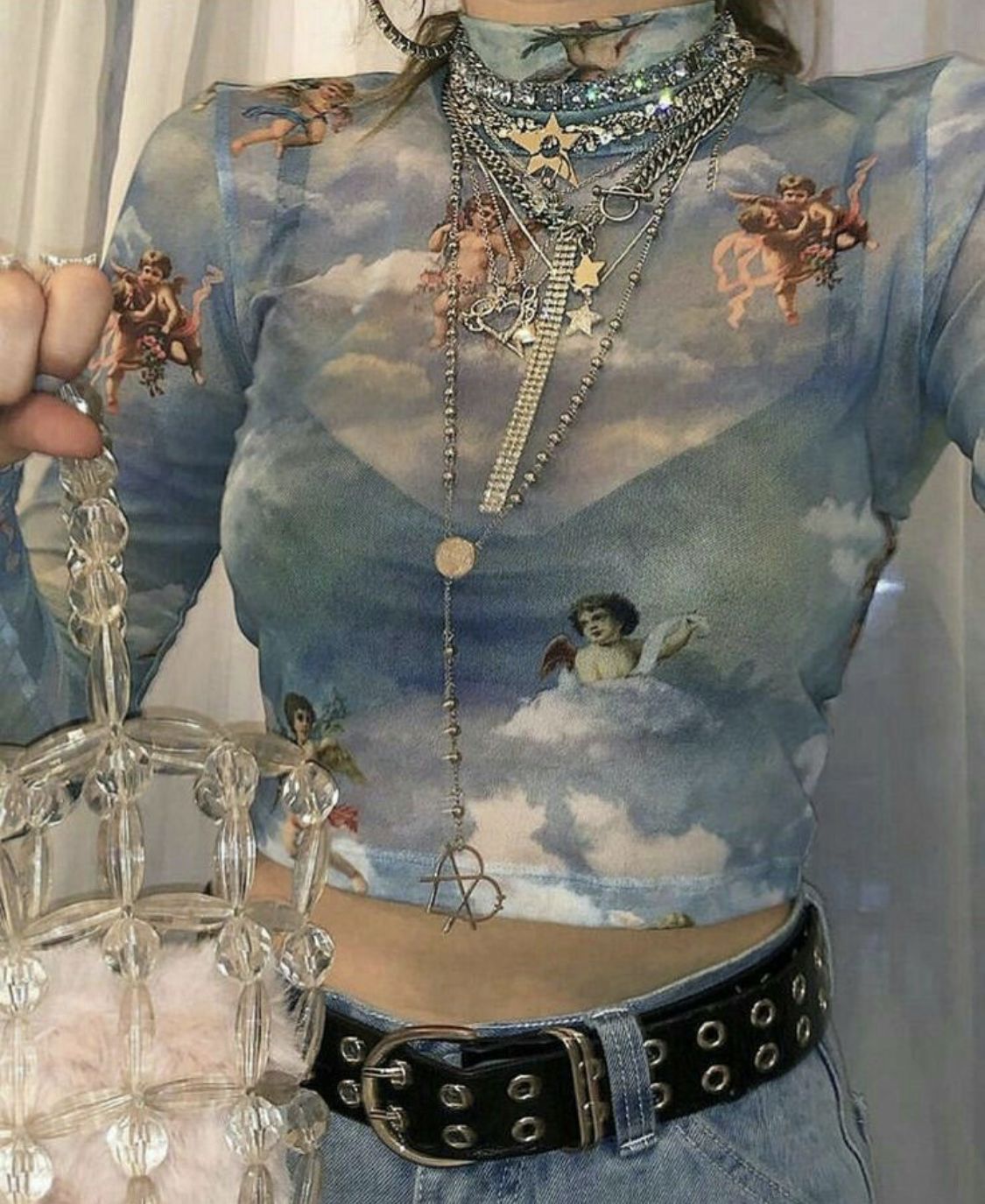 Phong cách Y2K chiếm trọn spotlight trên bản đồ thời trang