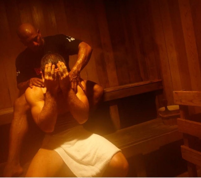Xông hơi ép nước thoát qua da