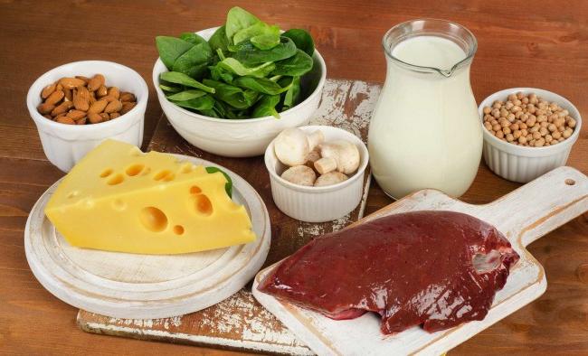 Axit folic hỗ trợ phát triển cột sống cho thai nhi giai đoạn đầu