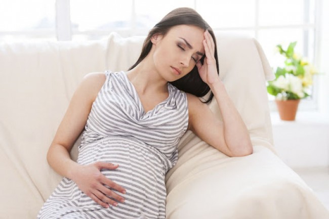 Mẹ bầu thường xuyên căng thẳng khiến thai nhi gặp vấn đề về trí não