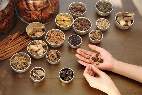 Gầy kinh niên cũng tăng cân liên tục nhờ tuyệt chiêu thần kỳ từ thuốc bắc Gầy kinh niên cũng tăng cân liên tục nhờ tuyệt chiêu thần kỳ từ thuốc bắc