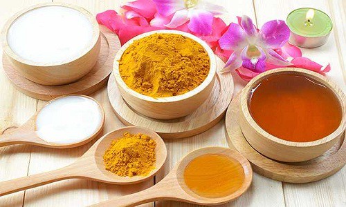 Tăng cân bằng tinh bột nghệ và mật ong Tăng cân bằng tinh bột nghệ và mật ong