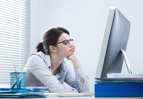 Bài tập thể dục 15 phút: Phương pháp tốt nhất cho chị em ngồi cả ngày ở văn phòng